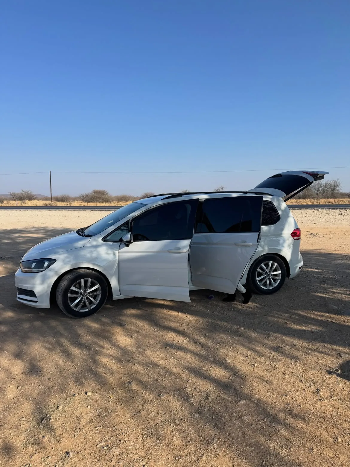 Volkswagen Touran 7 seater shuttle vehicle